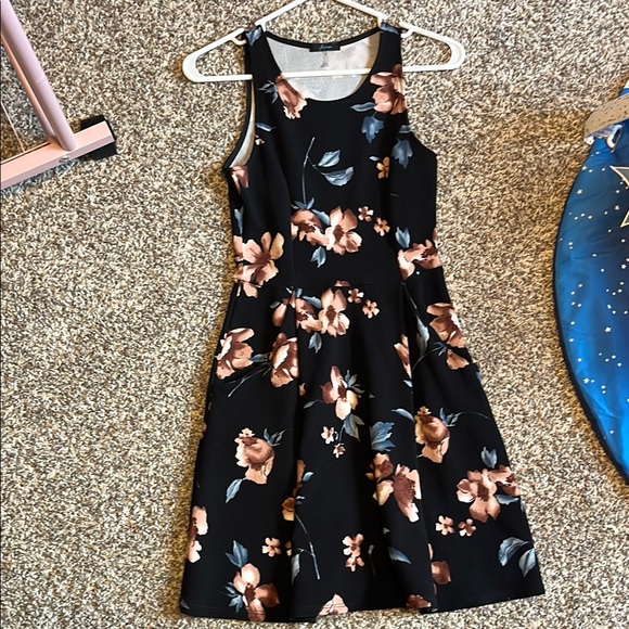 Soprano Dresses & Skirts - Soprano Black Halter Midi Dress Fit and Flare